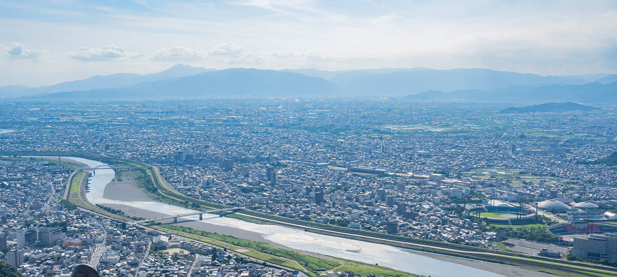 人と人とのつがなりを大切に　住まいの塗装工事はELペイントにおまかせください